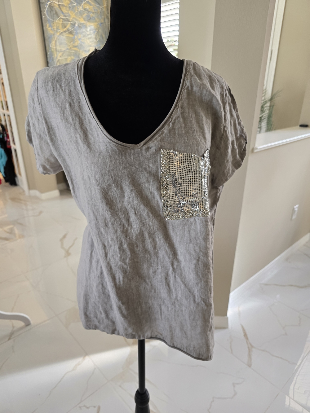 AMO V-Neck Short Sleeve Top with Sequin Pocket - Gray